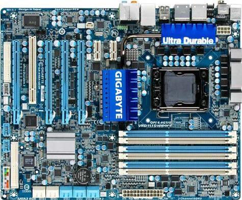 Official manufacturer product image; representative series/configuration, not an exact capacity, kit or board-partner photograph