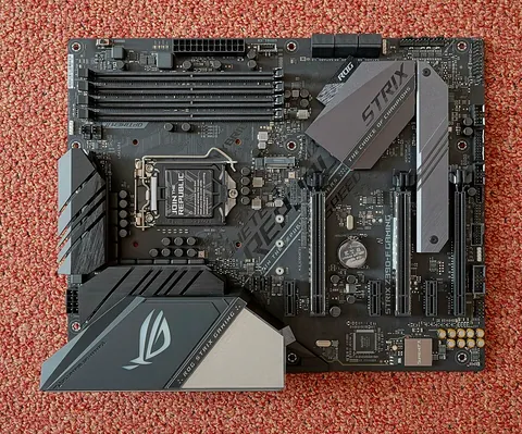 ROG STRIX Z390-F GAMING motherboard